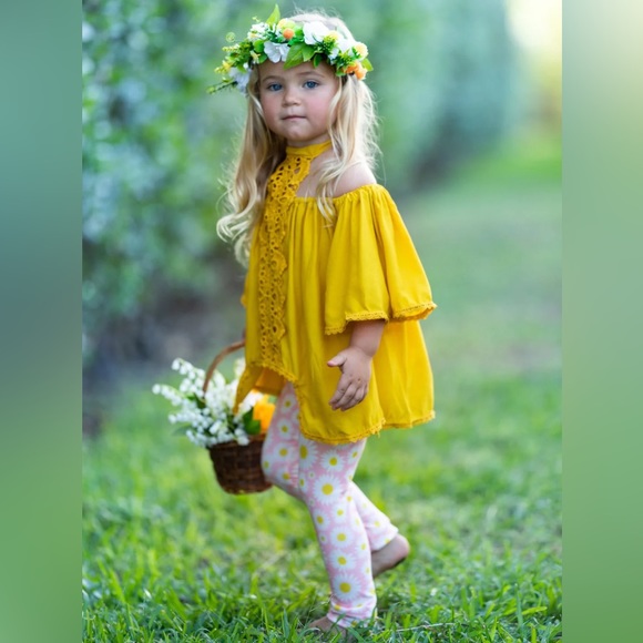 🏷️🆕 Lace Top & Daisies Legging set 4T-5T (Mia Belle) - Picture 4 of 4